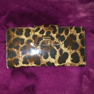 100% authentic Dolce & Cabbana wallet